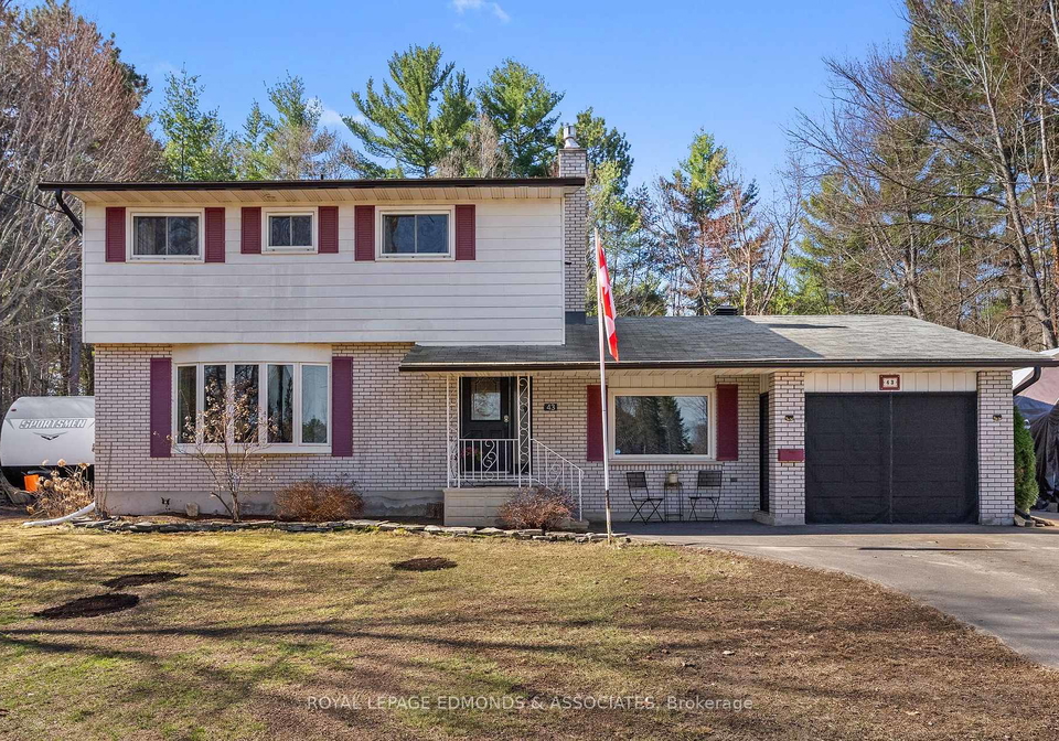 43-lisa-crescent-petawawa-ontario-x12845348