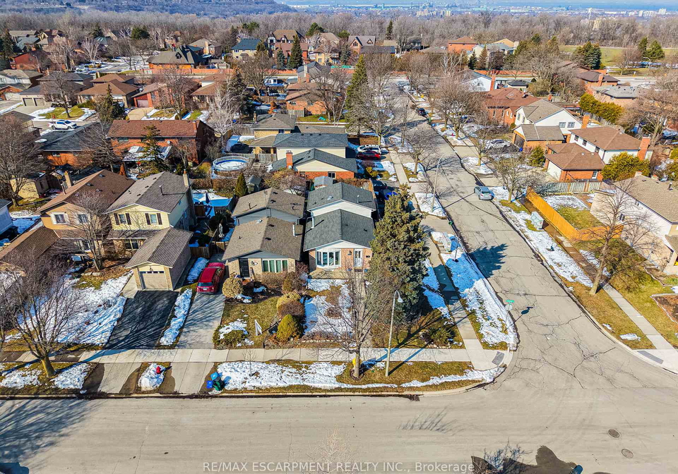 70-athenia-drive-hamilton-ontario-x12845452