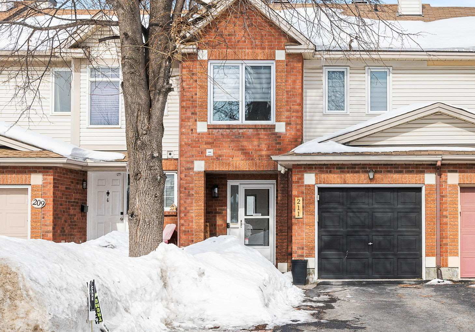 211-longshire-circle-ottawa-ontario-x12845508