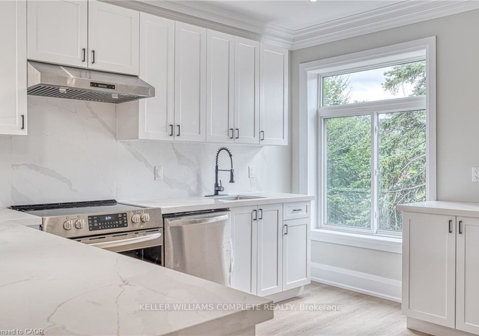 86-wellington-street-s-hamilton-ontario-x12845622