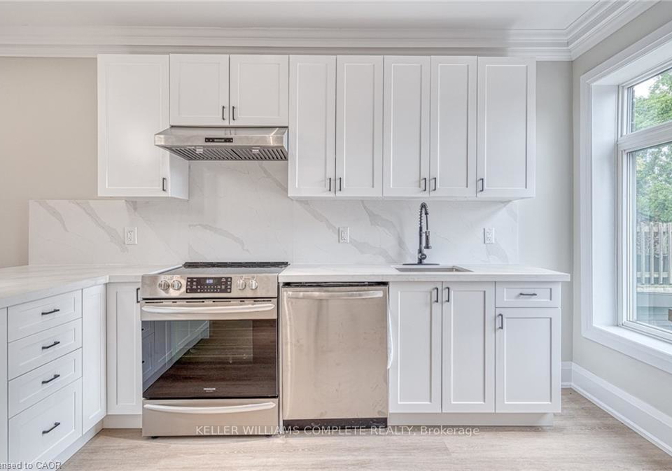 86-wellington-street-s-hamilton-ontario-x12845622