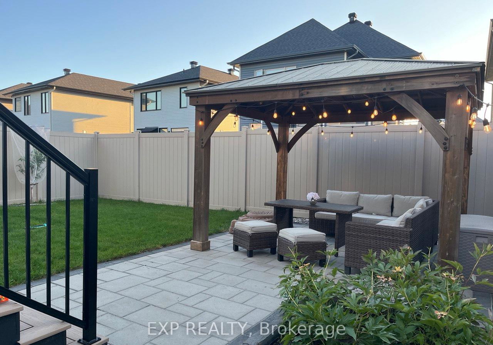 609-putney-crescent-ottawa-ontario-x12845676