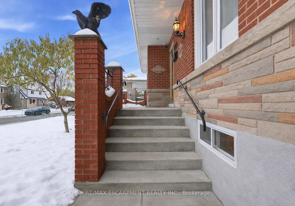 314-hawkridge-avenue-hamilton-ontario-x12845684