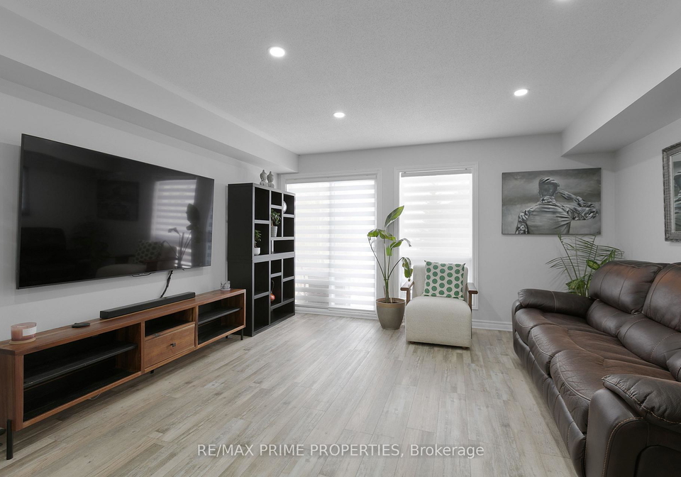 65-crosby-private-ottawa-ontario-x12845918