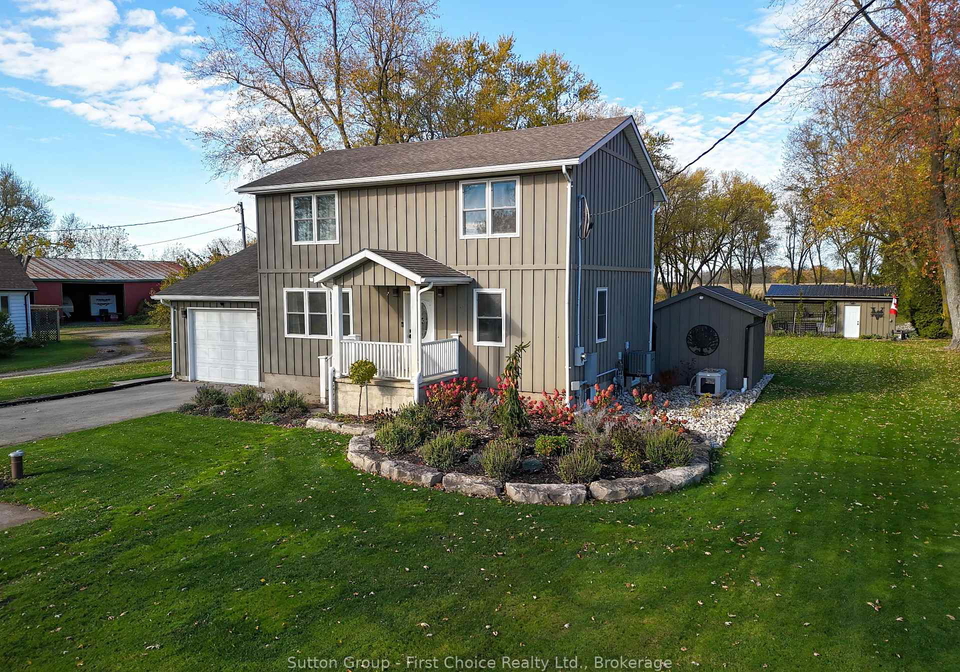 3502-highway-7-perth-south-ontario-x12845944