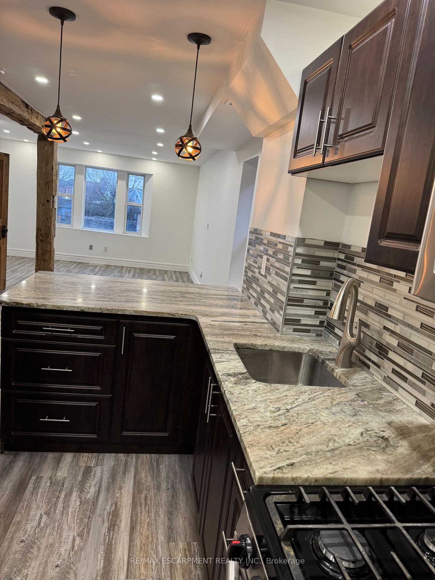 1152-king-street-e-hamilton-ontario-x12846752