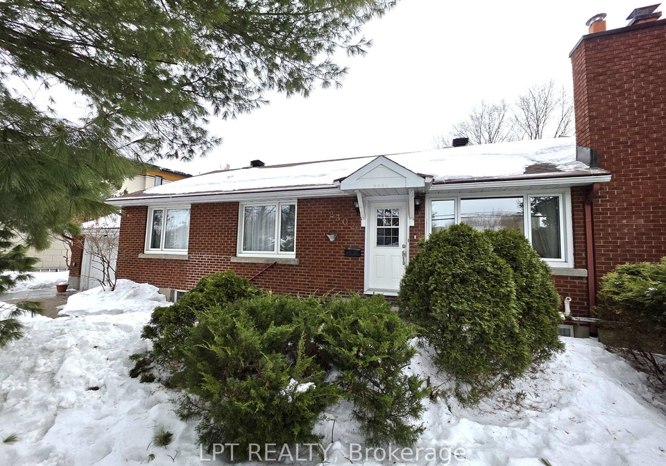 2302-lawn-avenue-ottawa-ontario-x12846816