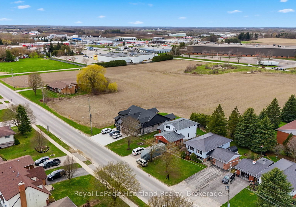 331-sligo-road-e-wellington-north-ontario-x12846900