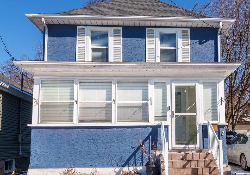 2-richmond-avenue-st-catharines-ontario-x12846954
