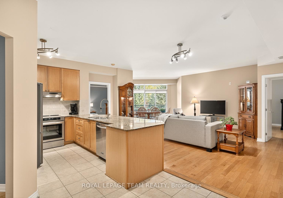 205-bolton-street-ottawa-ontario-x12847032