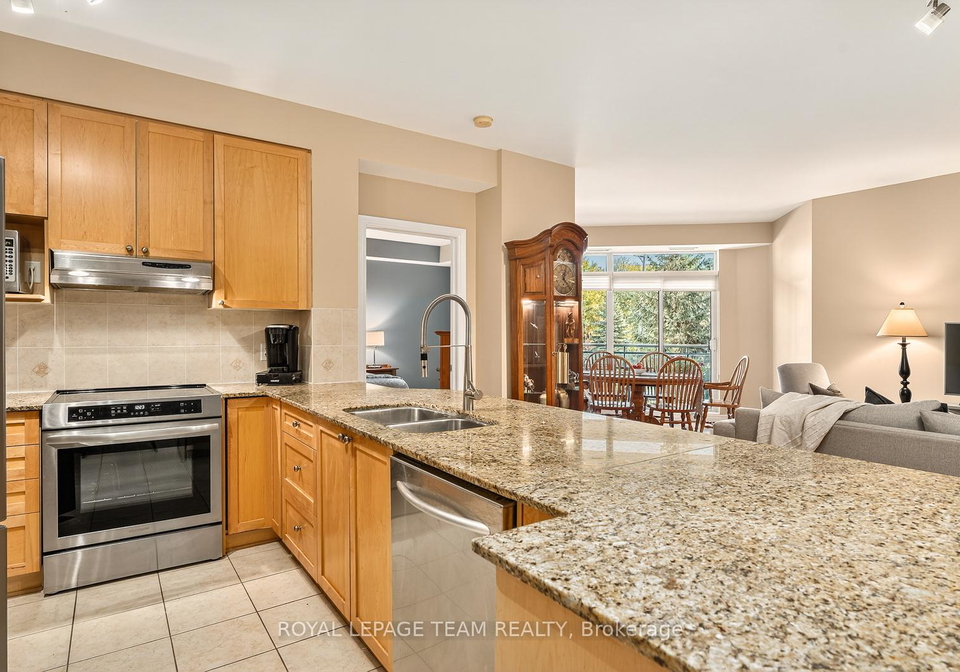 205-bolton-street-ottawa-ontario-x12847032