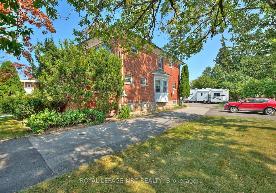 3758-main-street-niagara-falls-ontario-x12847160