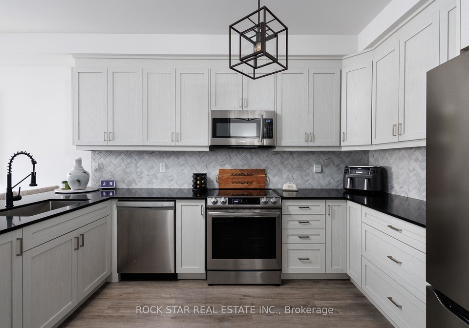 575-woodward-avenue-hamilton-ontario-x12847168