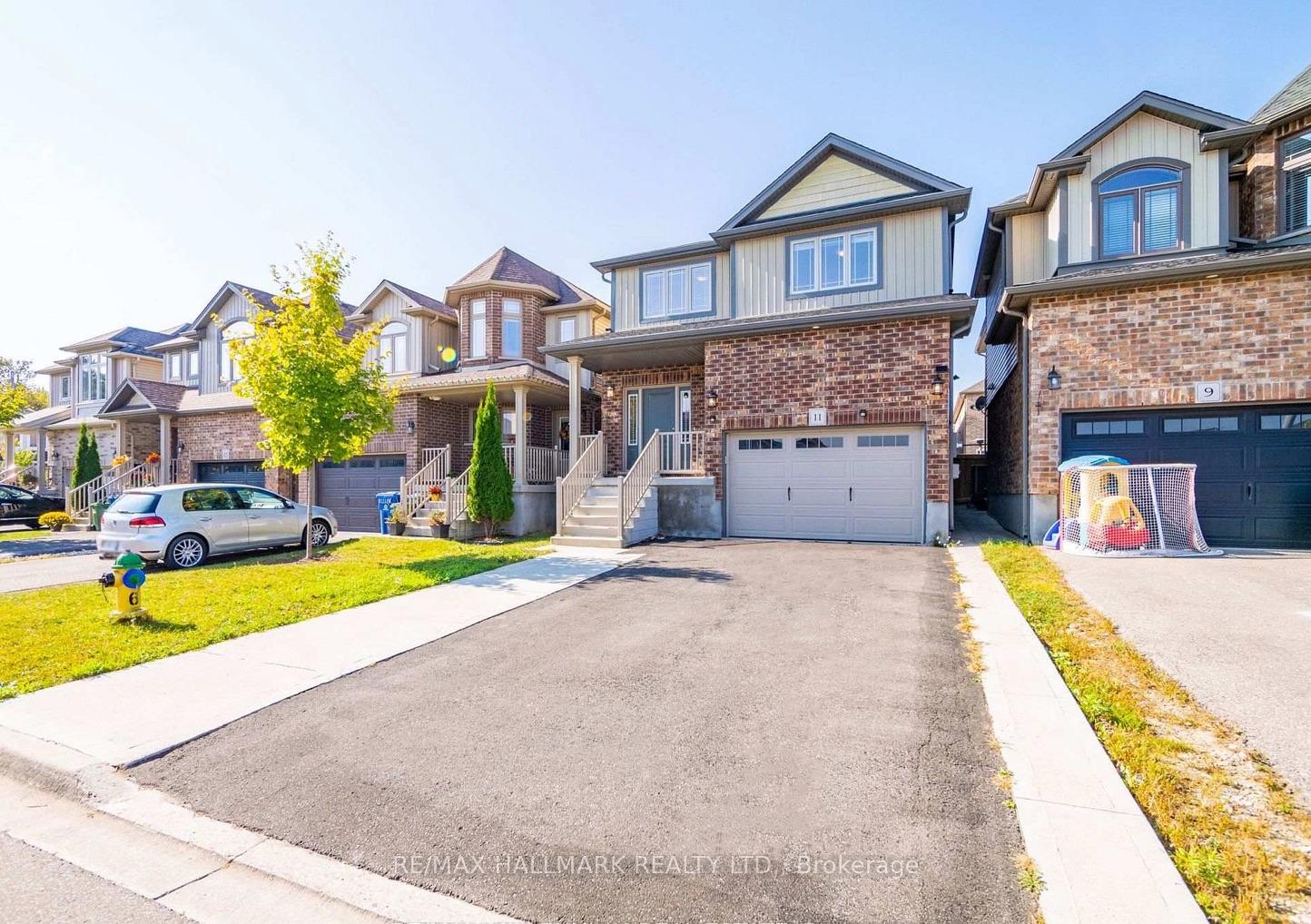 11-burcombe-cross-guelph-ontario-x12847272