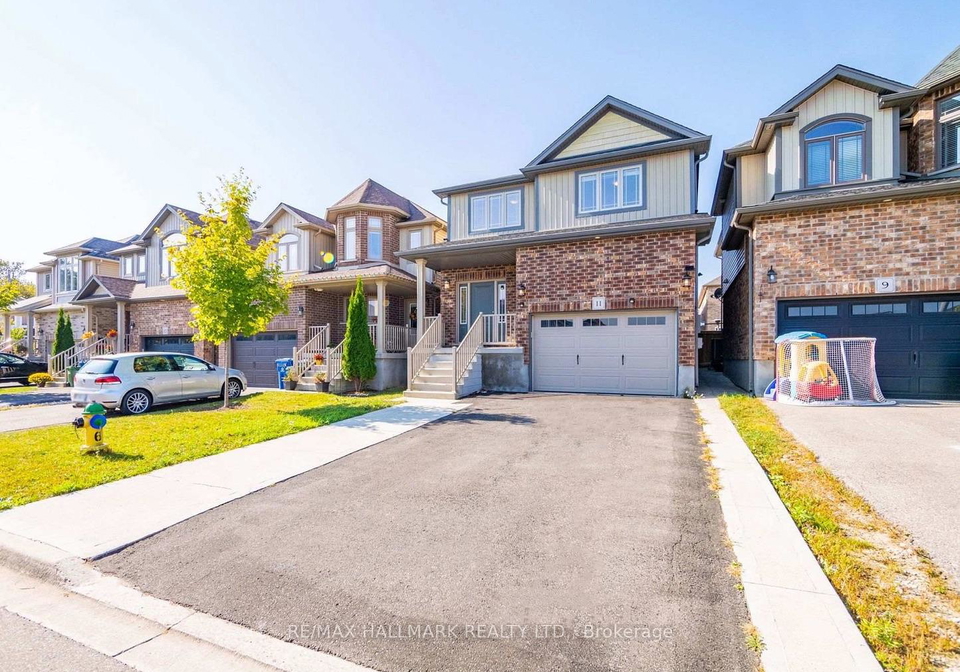 11-burcombe-cross-guelph-ontario-x12847272