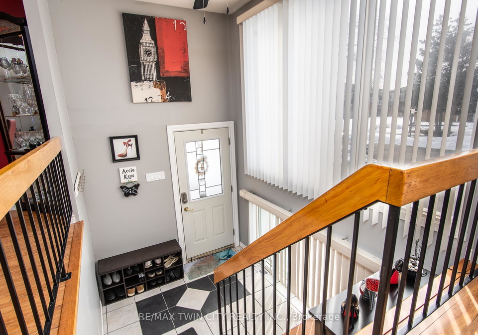 72-manor-drive-kitchener-ontario-x12847338