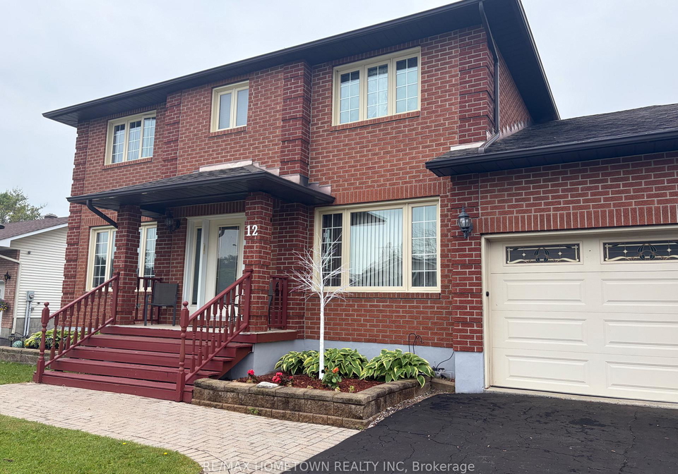 12-fairholme-drive-south-dundas-ontario-x12847760