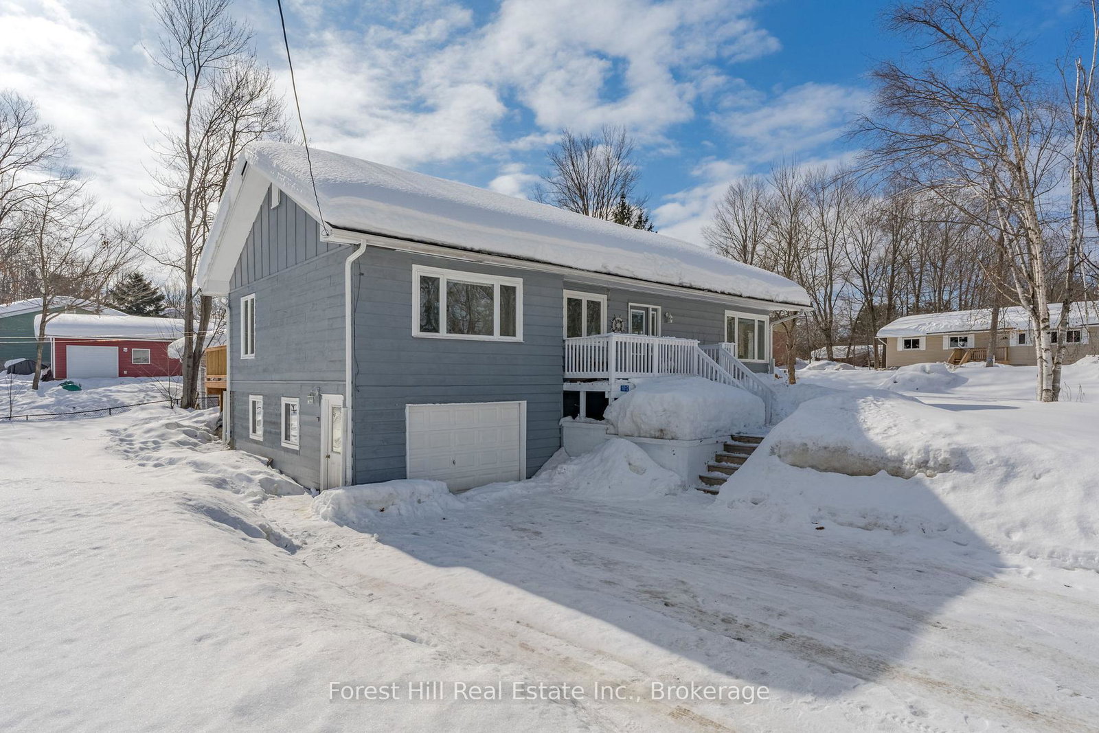 1012-north-burgess-avenue-muskoka-lakes-ontario-x12848052