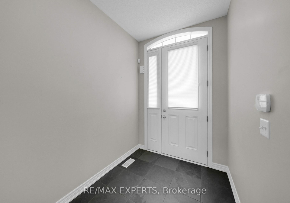 4367-chemonda-street-niagara-falls-ontario-x12848196