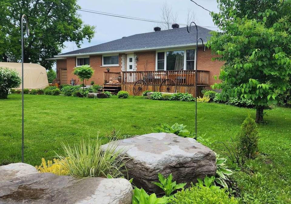 7349-roger-stevens-drive-montague-ontario-x12848210