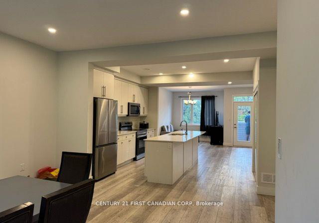990-deveron-crescent-london-south-ontario-x12848678