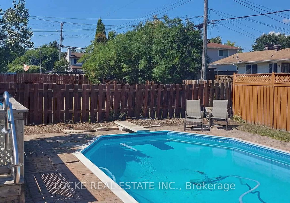 279-hoylake-crescent-ottawa-ontario-x12848846