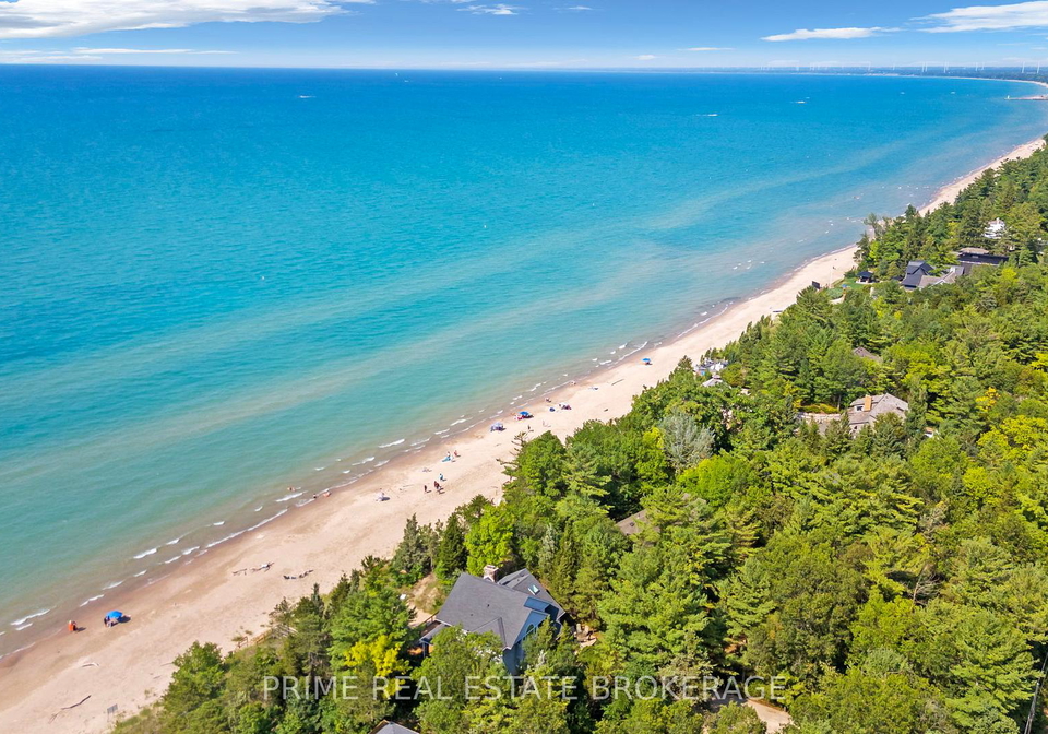 9856-huron-place-lambton-shores-ontario-x12849344