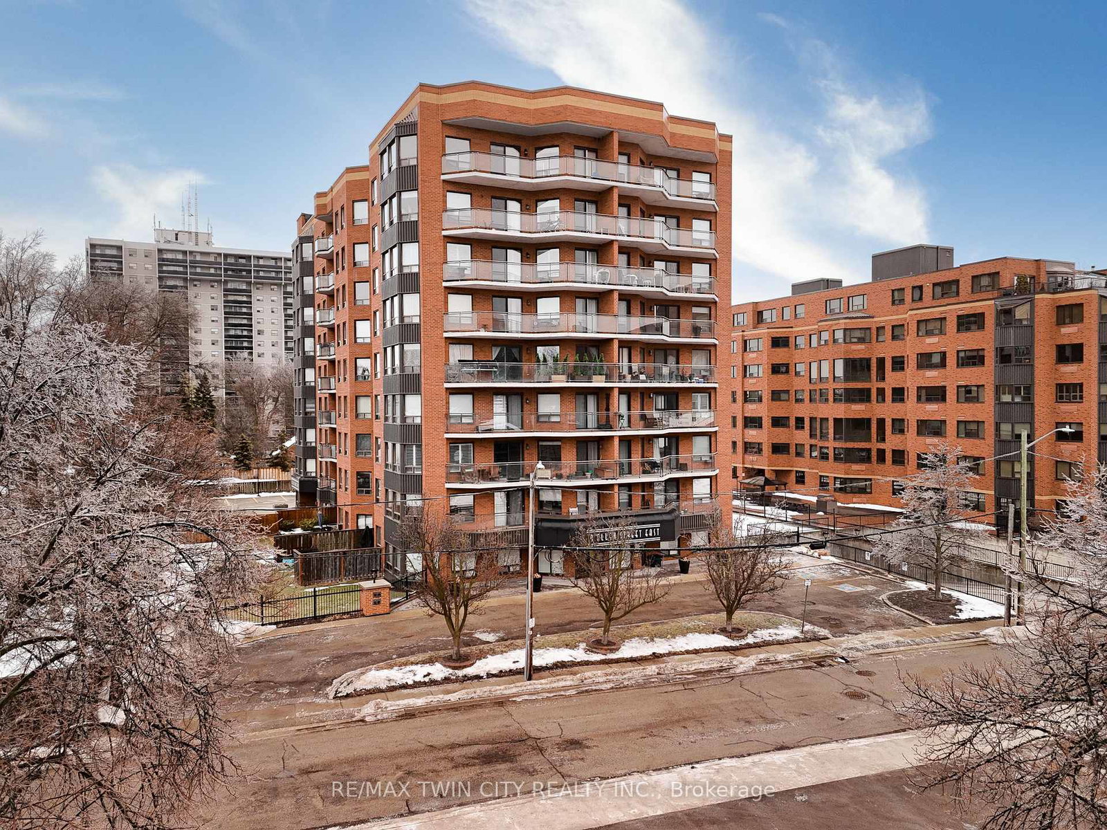 10-ellen-street-e-kitchener-ontario-x12849402