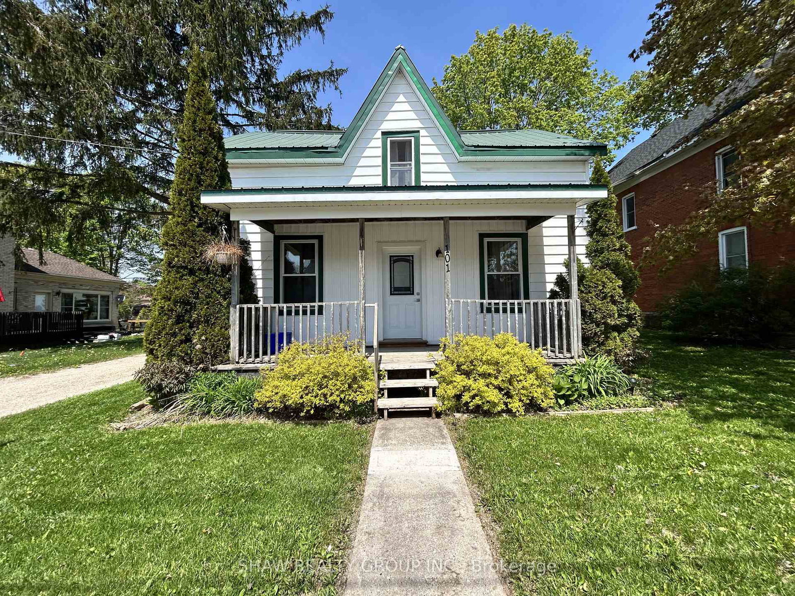 101-john-street-north-huron-ontario-x12849608