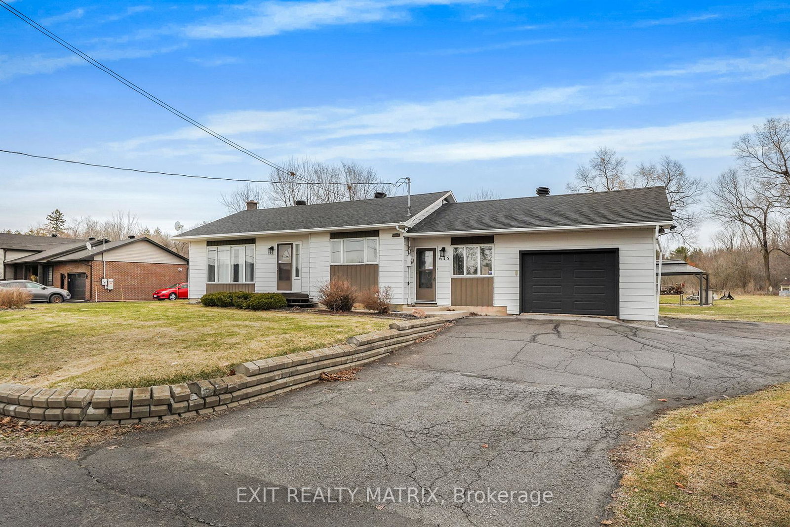 635-front-road-w-champlain-ontario-x12849820