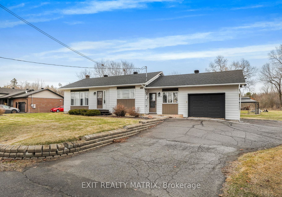 635-front-road-w-champlain-ontario-x12849820