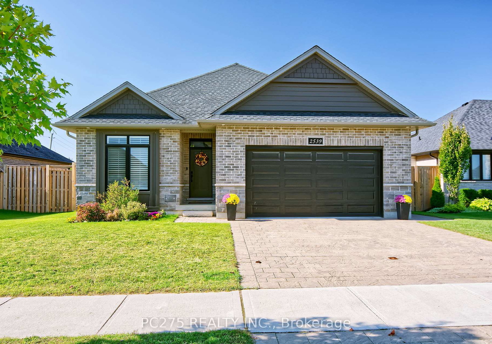 2539-bond-street-strathroy-caradoc-ontario-x12850948