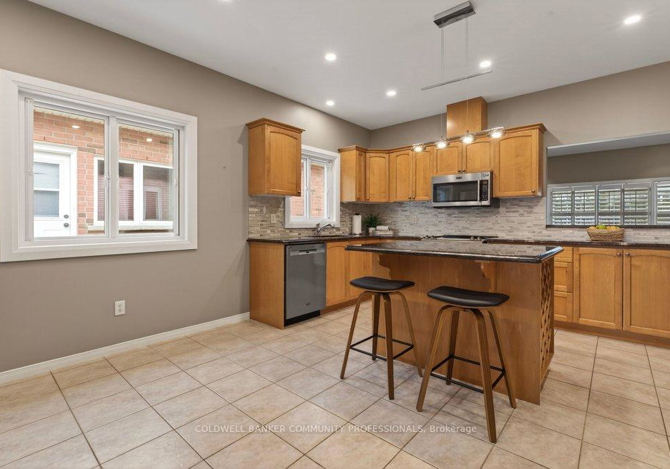 37-garth-trails-crescent-hamilton-ontario-x12851142