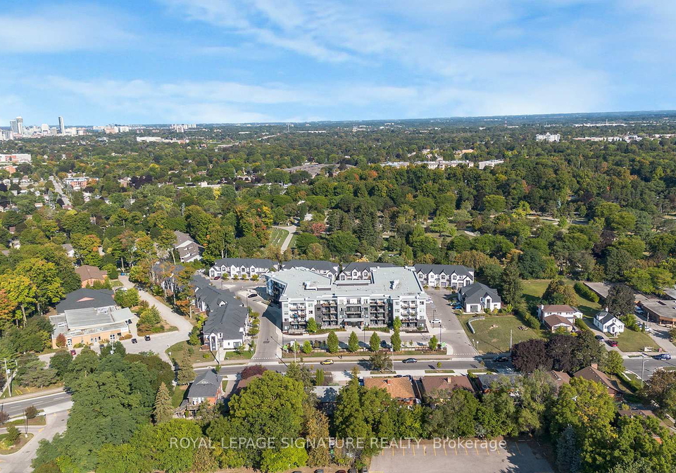110-fergus-avenue-kitchener-ontario-x12851494