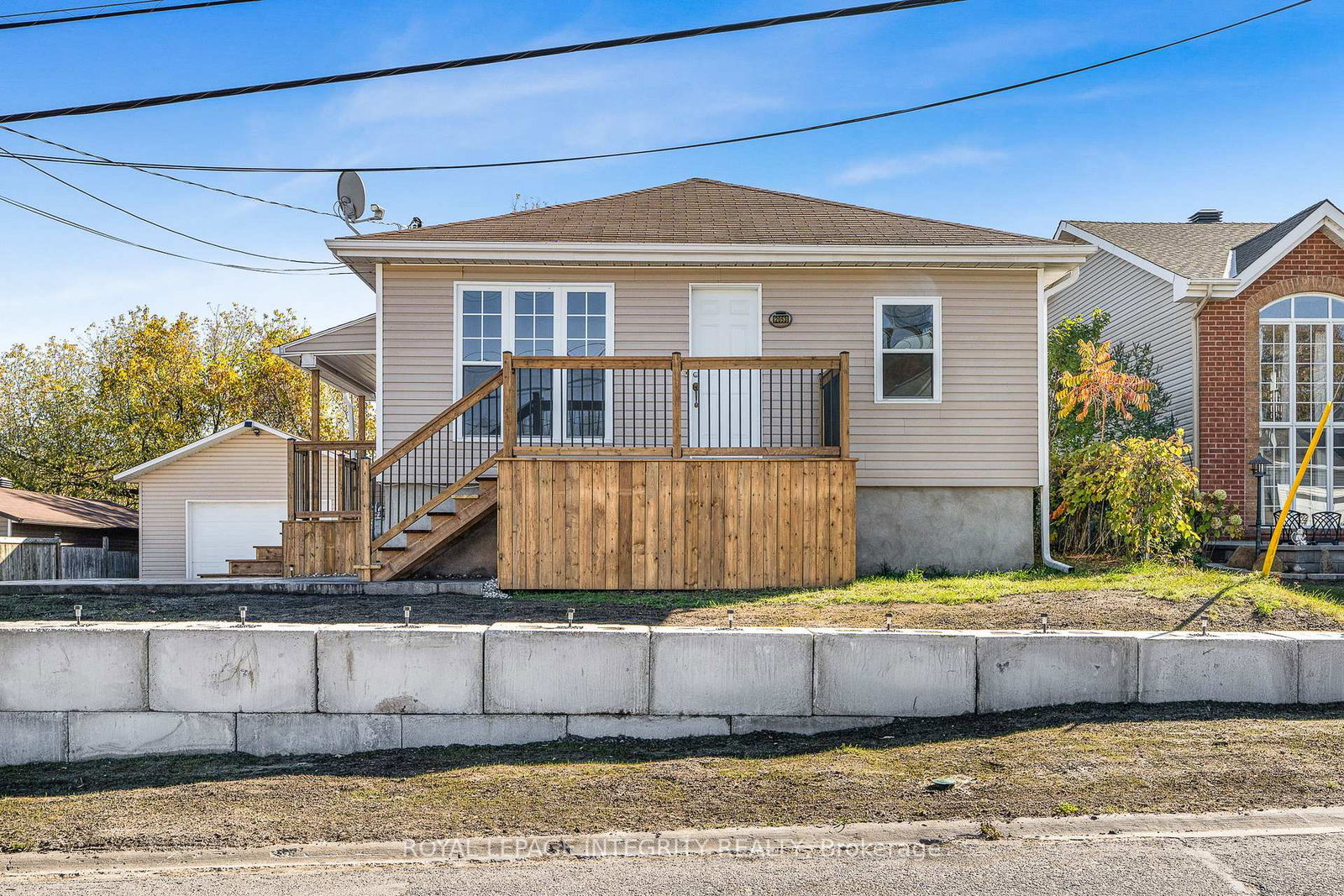 2053-catherine-street-clarence-rockland-ontario-x12852010