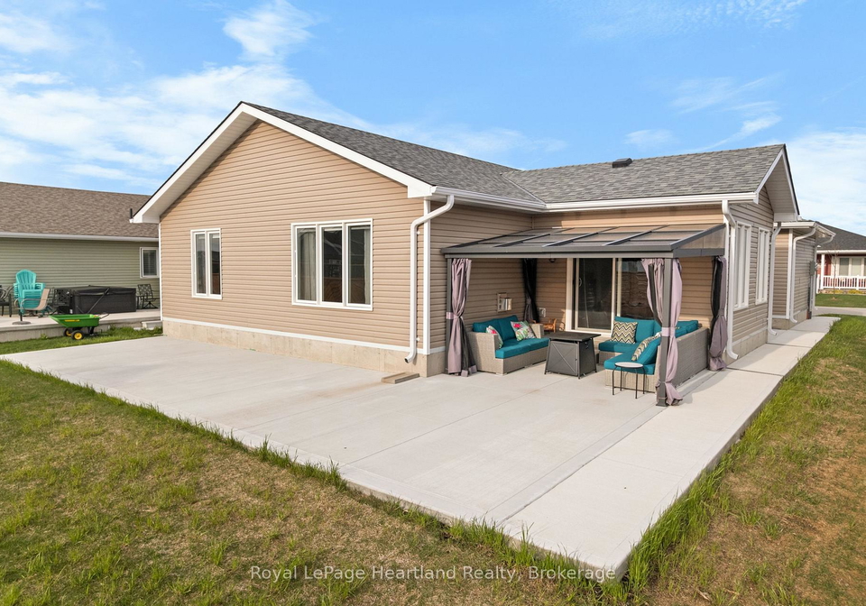 140-lake-breeze-drive-ashfield-colborne-wawanosh-ontario-x12852846