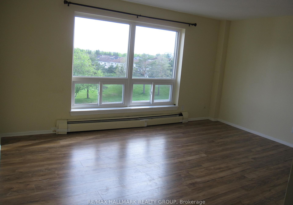 898-elmsmere-road-ottawa-ontario-x12853056