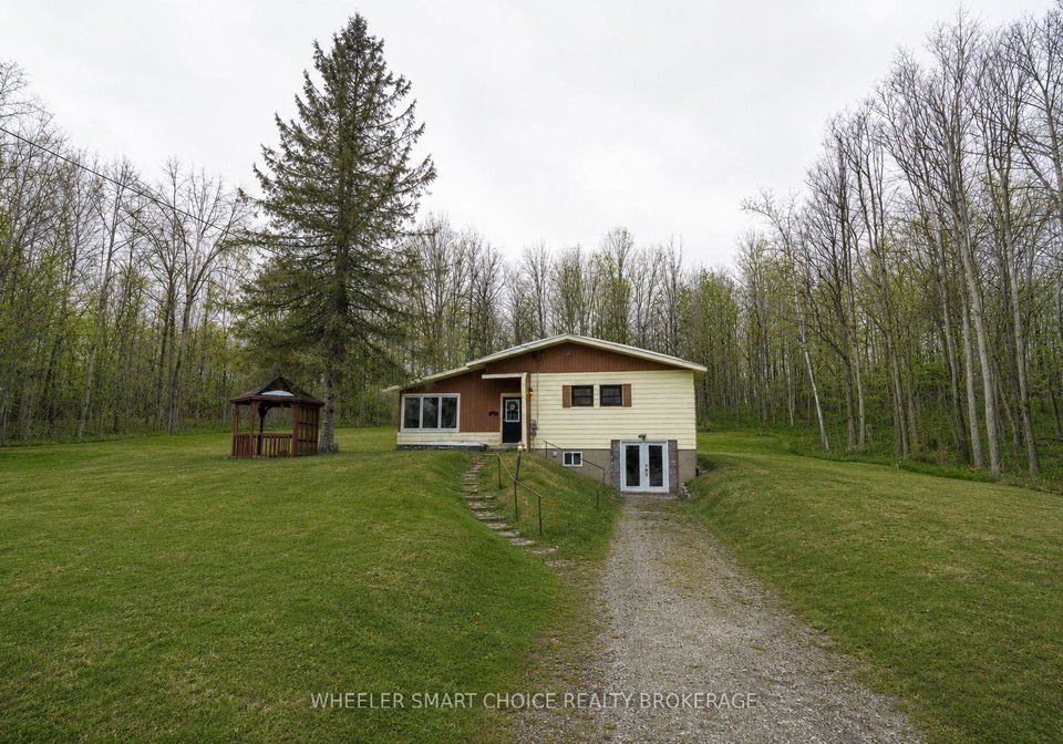 4344-138-highway-south-stormont-ontario-x12853256