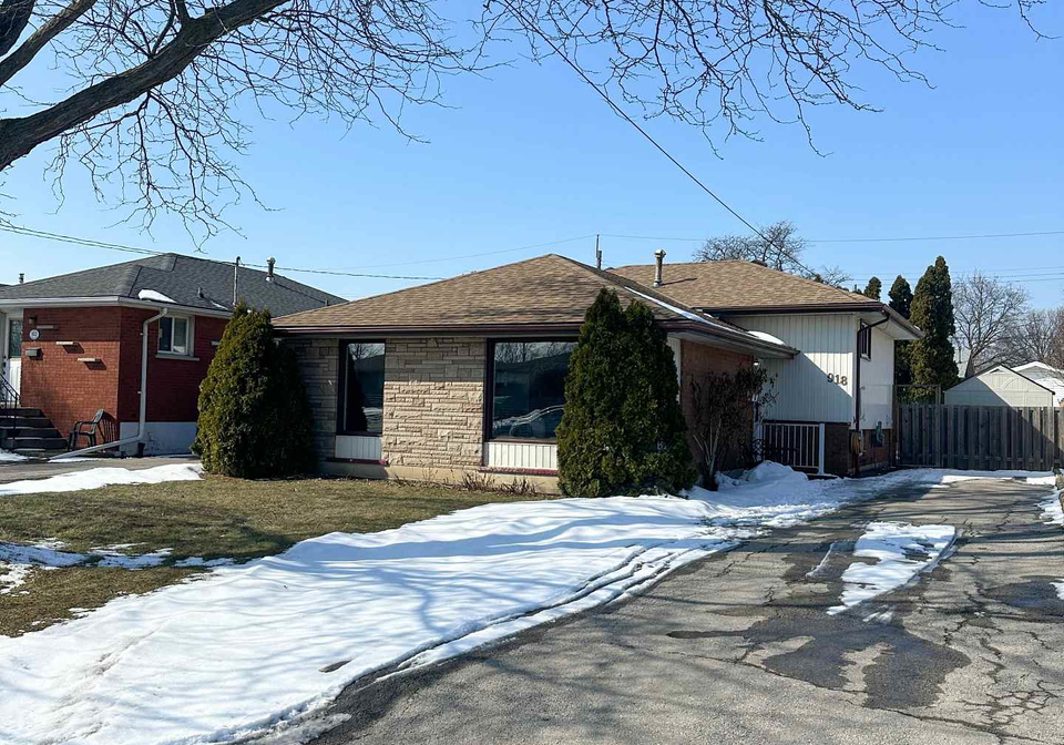 918-upper-ottawa-street-hamilton-ontario-x12853666