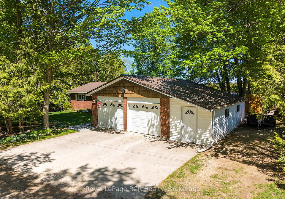 120-mccullough-lake-drive-chatsworth-ontario-x12853812