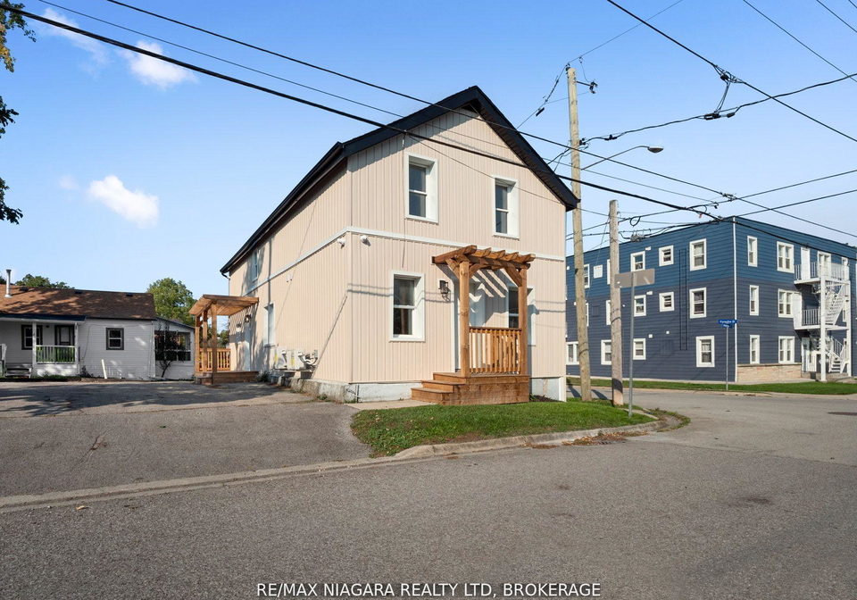 132-waterloo-street-fort-erie-ontario-x12853882