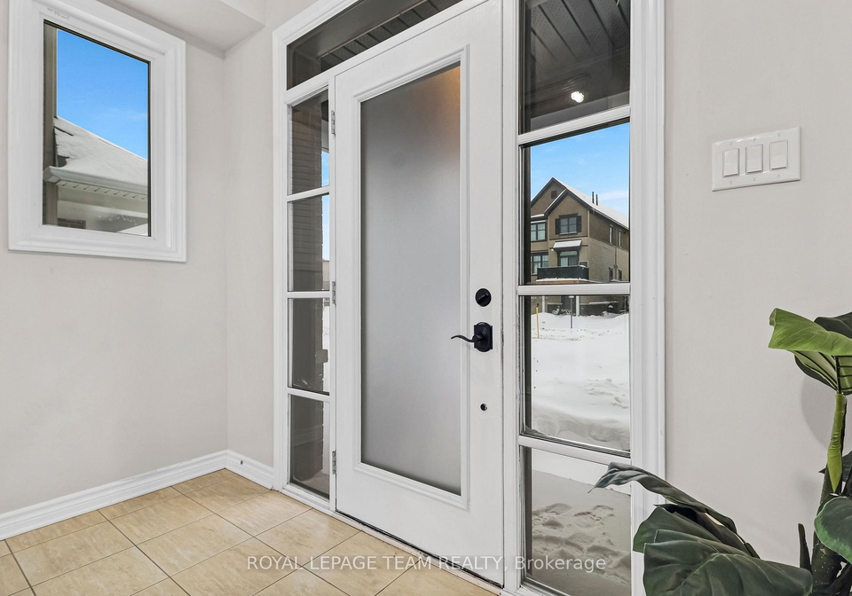 918-kilbirnie-drive-ottawa-ontario-x12854660