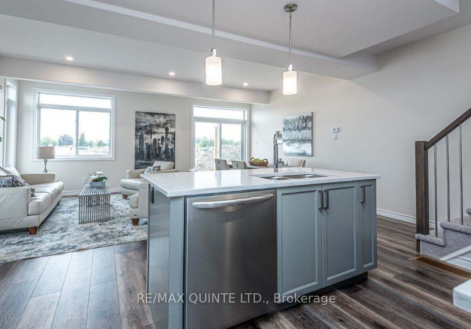 15-nipigon-street-belleville-ontario-x12854818