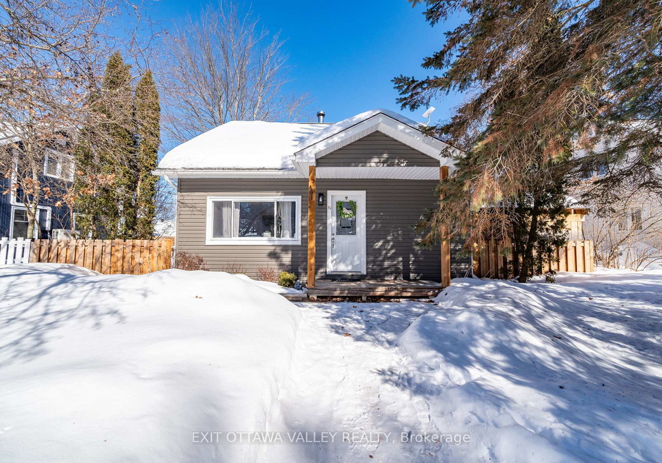 13-spruce-crescent-deep-river-ontario-x12854830