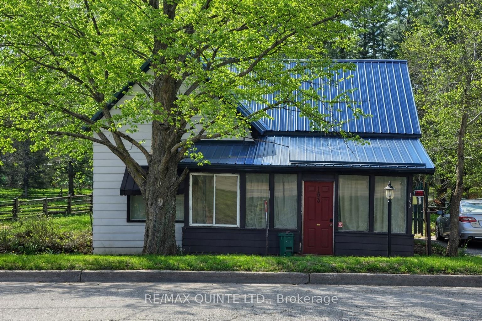 163-main-street-prince-edward-county-ontario-x12855046
