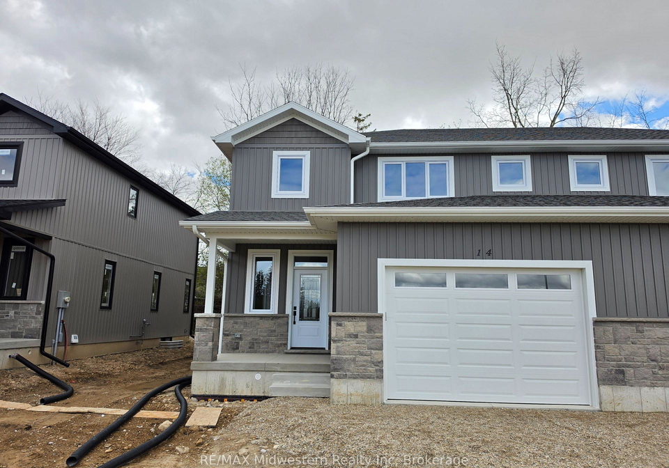 14-roberts-street-n-huron-east-ontario-x12855152