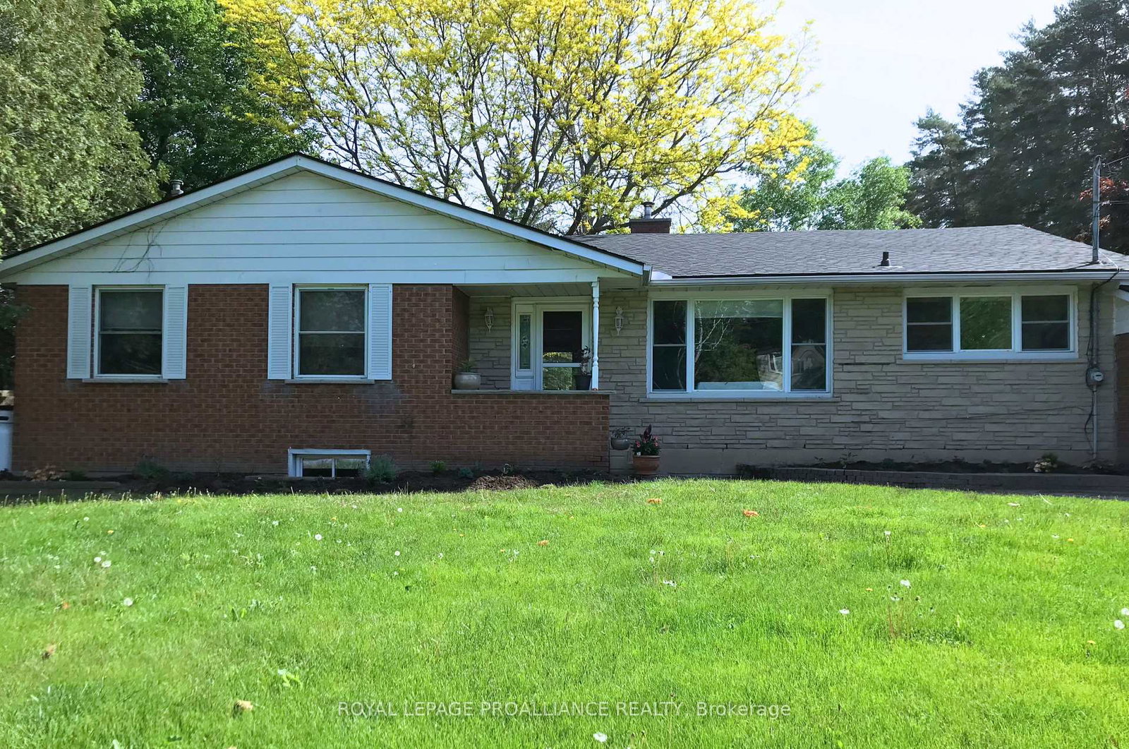 107-fenwood-crescent-belleville-ontario-x12855802