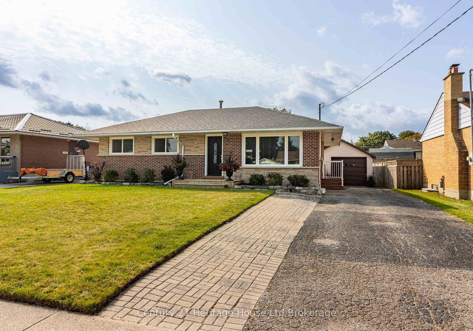1064-sovereign-road-woodstock-ontario-x12856014