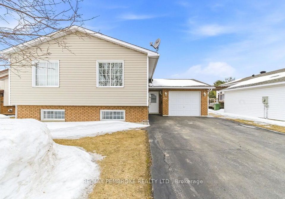 614-weston-street-pembroke-ontario-x12856040