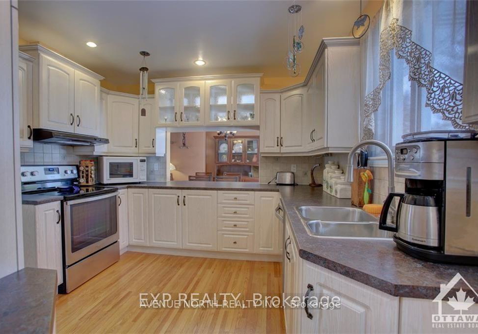 15-saginaw-crescent-ottawa-ontario-x12856274